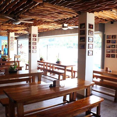 Coral Garden Beach Resort Puerto Galera Dış mekan fotoğraf